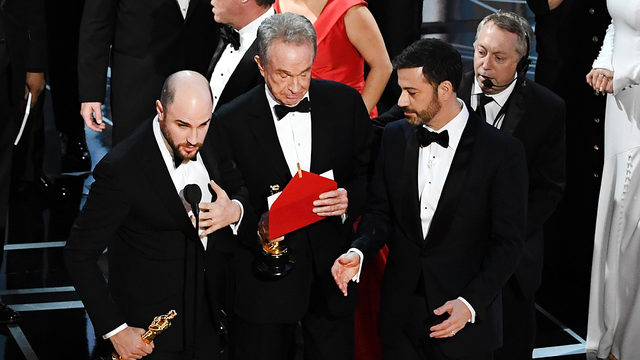 ಶ್ರೇಷ್ಠ ಚಿತ್ರ ಪ್ರಶಸ್ತಿ ಘೋಷಣೆಯಲ್ಲಿ ಪ್ರಮಾದ !: ಹೀಗಾಗಿದ್ದು ಆಸ್ಕರ್ ಇತಿಹಾಸದಲ್ಲೇ ಪ್ರಥಮ